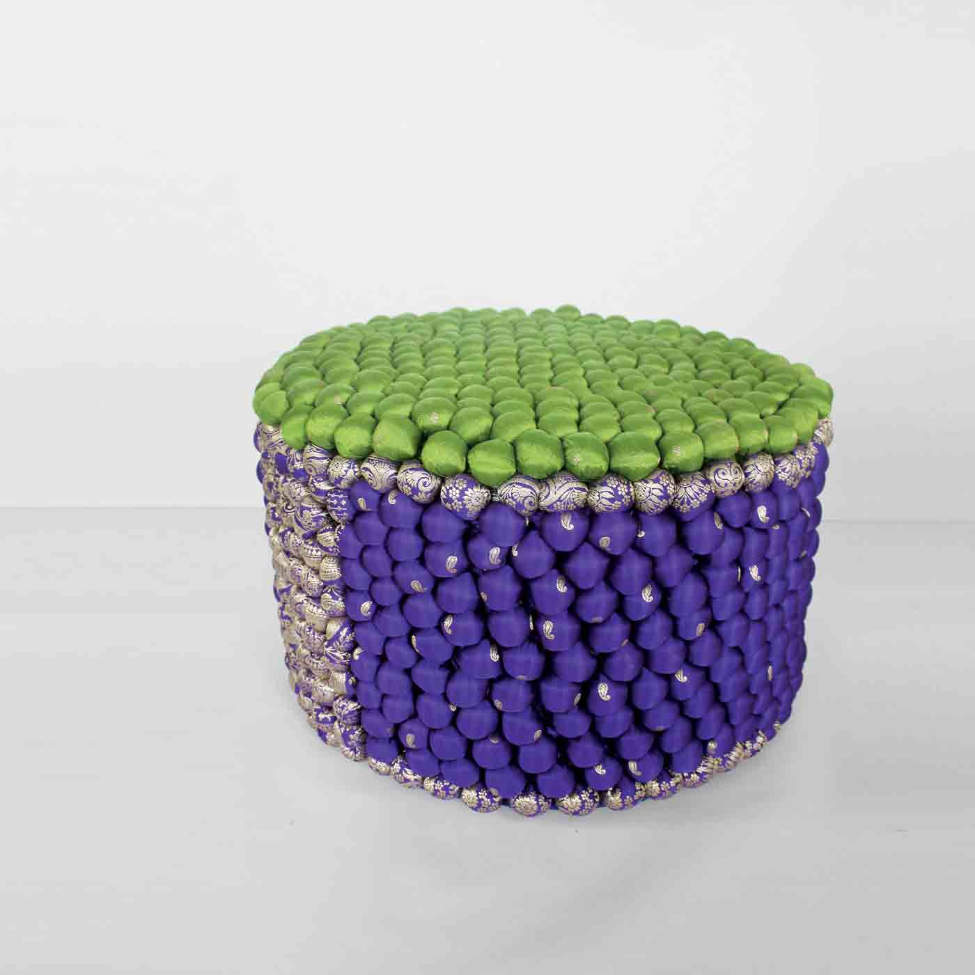 POMPOM POUF